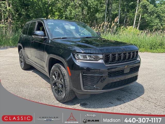 2026 Jeep Grand Cherokee Altitude 4x4 for sale in Madison, OH