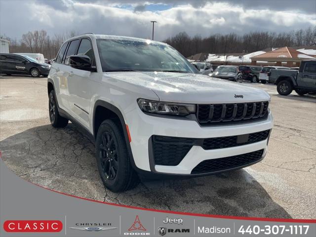 2026 Jeep Grand Cherokee Altitude 4x4 for sale in Madison, OH