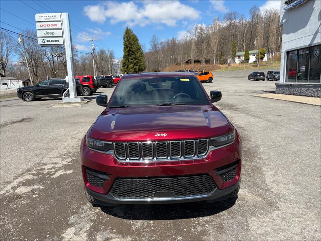2026 Jeep Grand Cherokee GRAND CHEROKEE LAREDO X 4X4