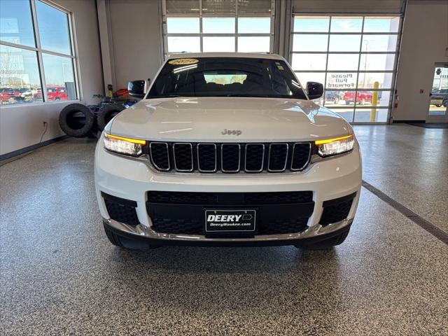 2026 Jeep Grand Cherokee GRAND CHEROKEE L LAREDO X 4X4