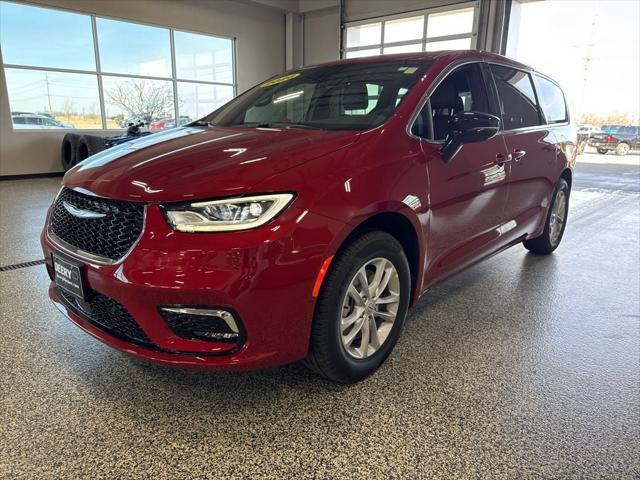 2026 Chrysler Pacifica Select AWD