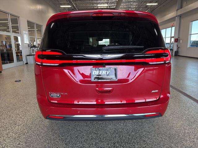 2026 Chrysler Pacifica Select AWD