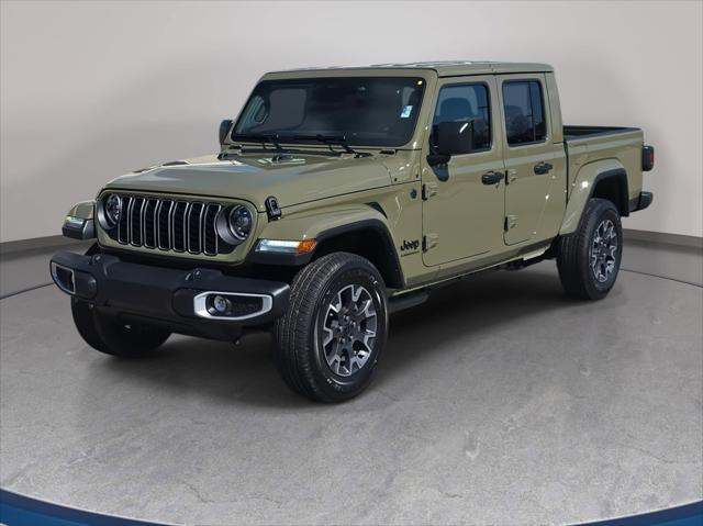 2026 Jeep Gladiator GLADIATOR SAHARA 4X4
