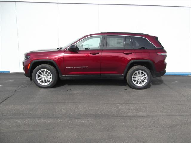 2026 Jeep Grand Cherokee GRAND CHEROKEE LAREDO X 4X4