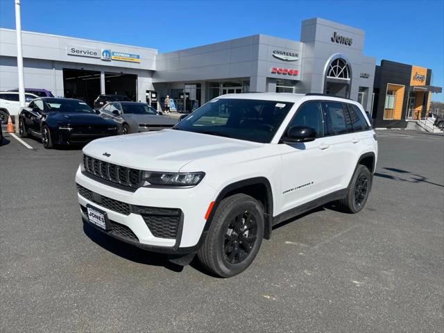 2026 Jeep Grand Cherokee GRAND CHEROKEE LAREDO ALTITUDE 4X4