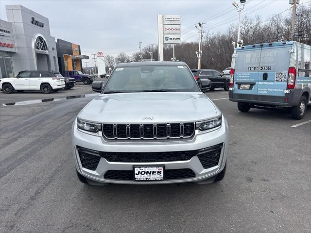 2026 Jeep Grand Cherokee GRAND CHEROKEE SUMMIT 4X4 2026 Jeep Grand Cherokee GRAND CHEROKEE SUMMIT 4X4