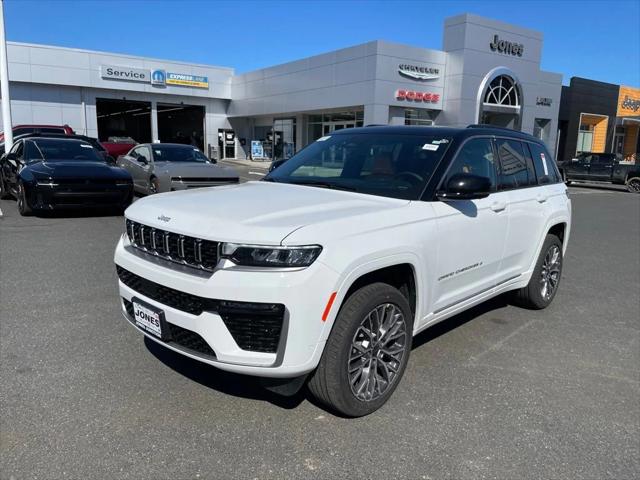 2026 Jeep Grand Cherokee GRAND CHEROKEE SUMMIT 4X4