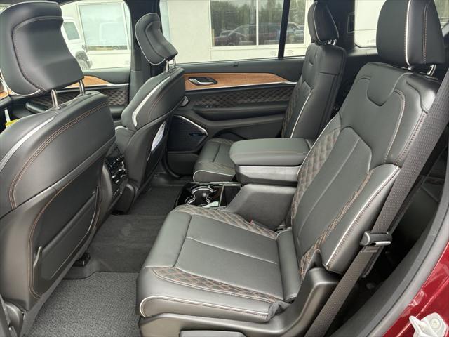 2026 Jeep Grand Cherokee Summit 4x4