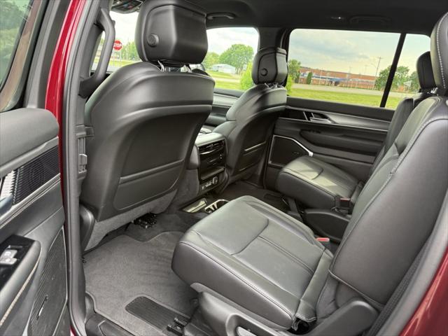 2026 Jeep Grand Wagoneer 4x4