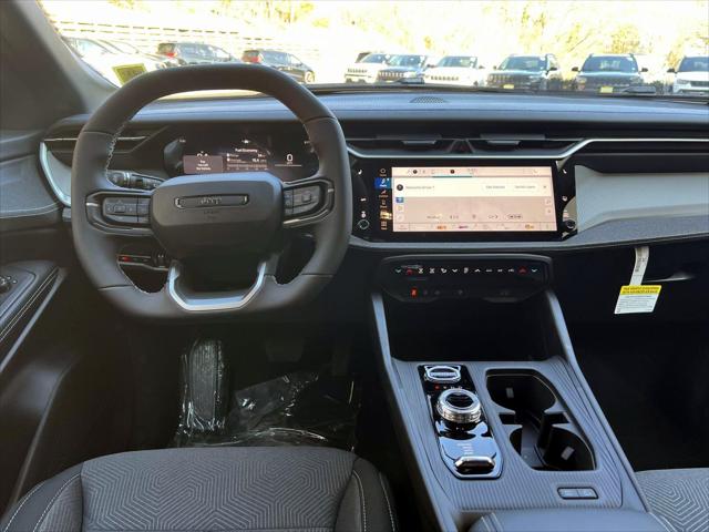 2026 Jeep Cherokee Laredo 4x4
