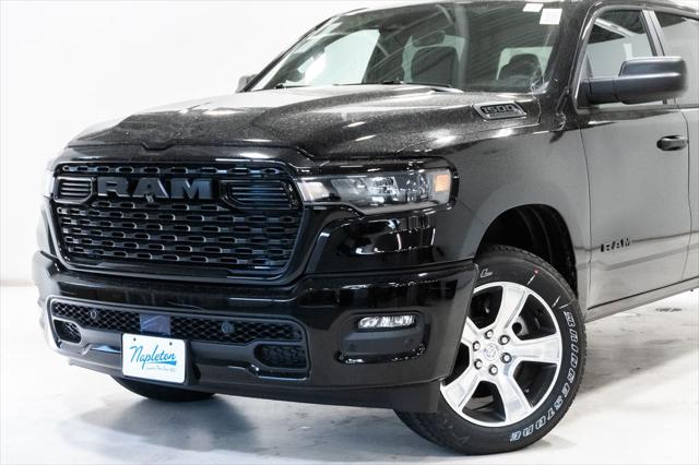 2026 RAM Ram 1500 RAM 1500 EXPRESS CREW CAB 4X4 57 BOX
