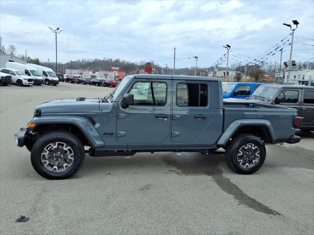 2026 Jeep Gladiator GLADIATOR SAHARA 4X4