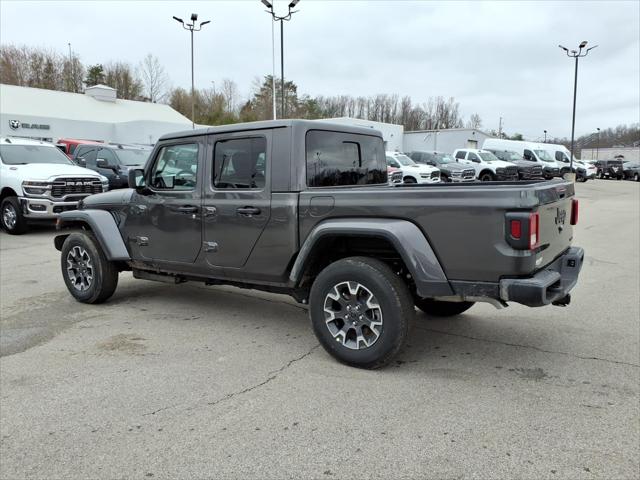 2026 Jeep Gladiator GLADIATOR SAHARA 4X4