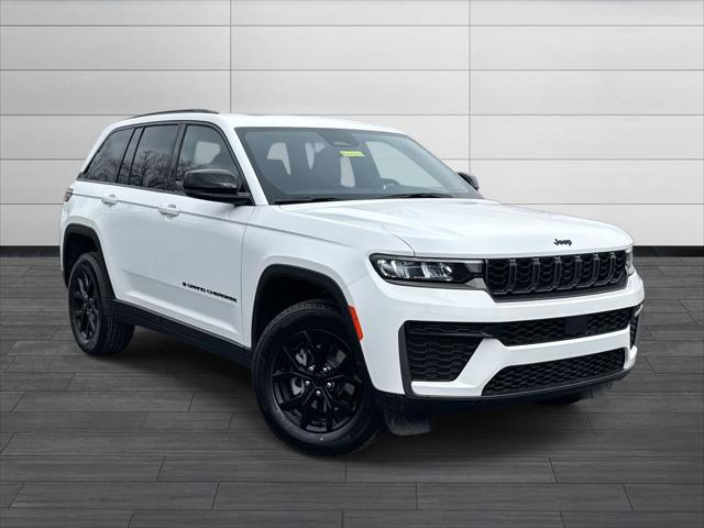 2026 Jeep Grand Cherokee GRAND CHEROKEE LAREDO ALTITUDE 4X4