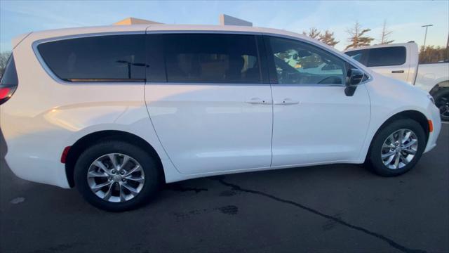 2026 Chrysler Pacifica PACIFICA SELECT AWD 2026 Chrysler Pacifica PACIFICA SELECT AWD