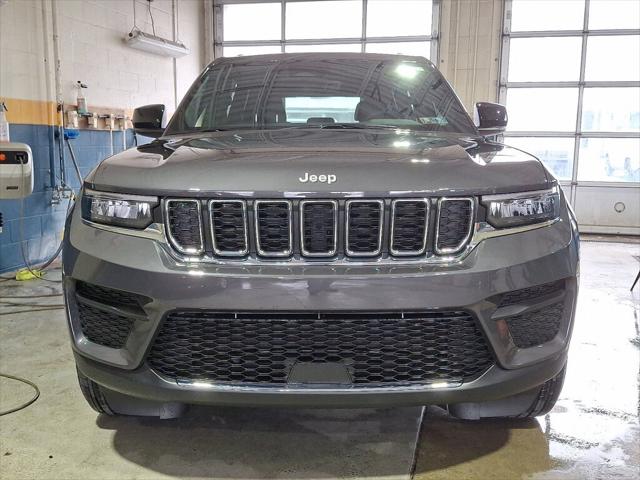 2026 Jeep Grand Cherokee GRAND CHEROKEE LAREDO X 4X4