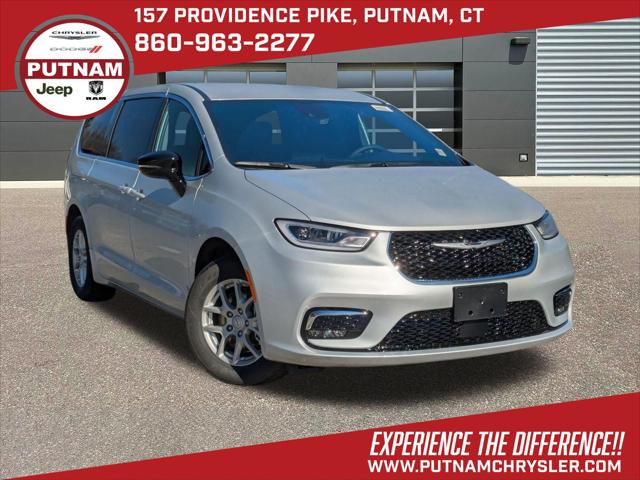 2026 Chrysler Pacifica Select for sale in Putnam, CT