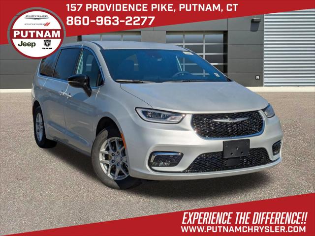 2026 Chrysler Pacifica Select for sale in Putnam, CT