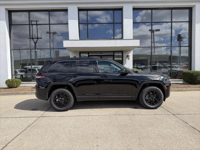 2026 Jeep Grand Cherokee GRAND CHEROKEE LAREDO ALTITUDE 4X4