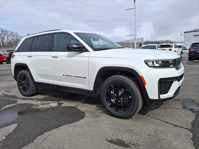 2026 Jeep Grand Cherokee GRAND CHEROKEE LAREDO ALTITUDE 4X4 2026 Jeep Grand Cherokee GRAND CHEROKEE LAREDO ALTITUDE 4X4