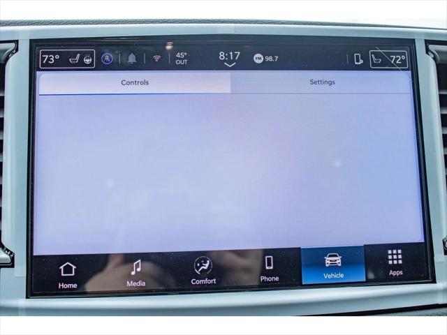 2026 Chrysler Voyager LX