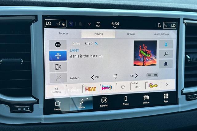 2026 Chrysler Voyager LX