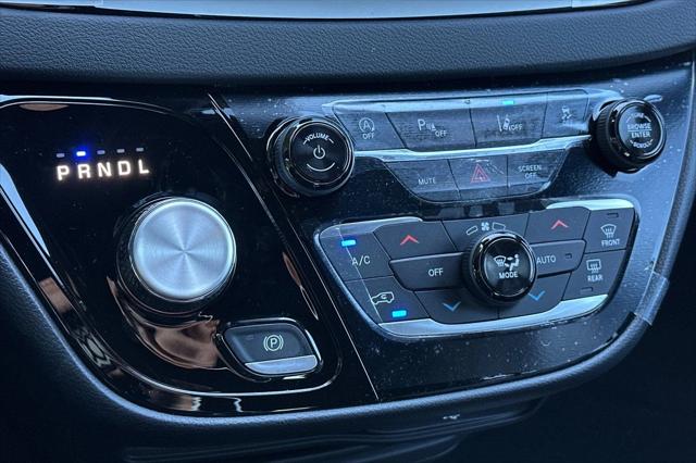 2026 Chrysler Voyager LX