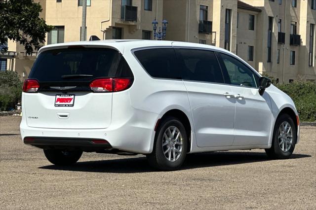 2026 Chrysler Voyager LX