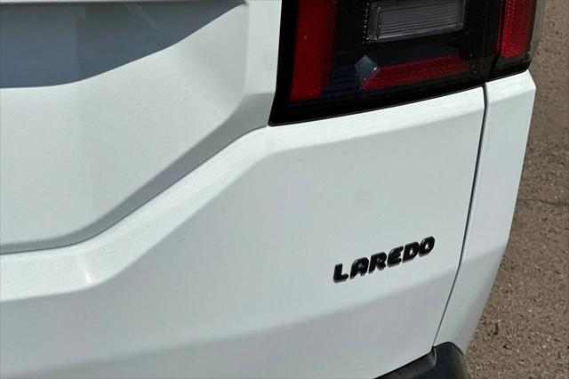 2026 Jeep Cherokee Laredo 4x4
