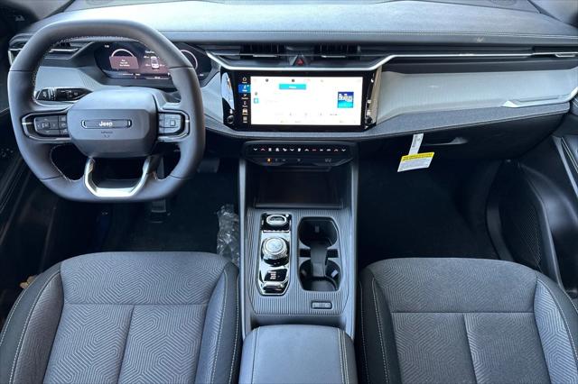 2026 Jeep Cherokee Laredo 4x4