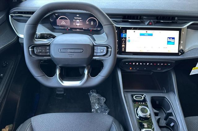 2026 Jeep Cherokee Laredo 4x4