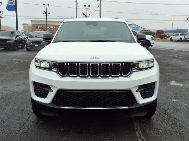 2026 Jeep Grand Cherokee GRAND CHEROKEE LAREDO X 4X4