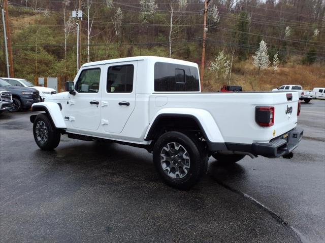 2026 Jeep Gladiator GLADIATOR SAHARA 4X4