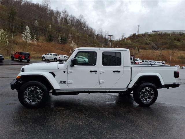 2026 Jeep Gladiator GLADIATOR SAHARA 4X4 2026 Jeep Gladiator GLADIATOR SAHARA 4X4