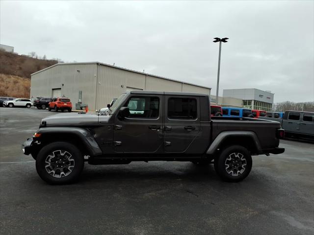 2026 Jeep Gladiator GLADIATOR SAHARA 4X4