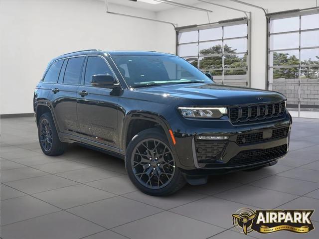 2026 Jeep Grand Cherokee GRAND CHEROKEE SUMMIT 4X4