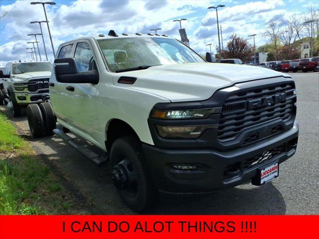 2026 RAM Ram 3500 Chassis Cab RAM 3500 TRADESMAN CREW CAB CHASSIS 4X4 60 CA