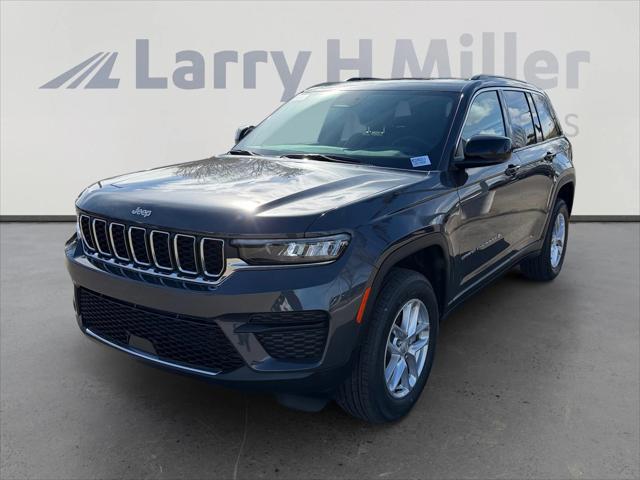2026 Jeep Grand Cherokee GRAND CHEROKEE LAREDO X 4X4