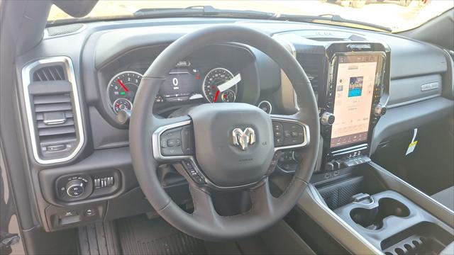 2026 Ram 1500 Lone Star Crew Cab 4x4 5'7" Box
