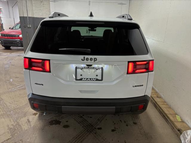 2026 Jeep Cherokee Laredo 4x4