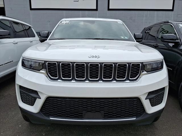 2026 Jeep Grand Cherokee GRAND CHEROKEE LAREDO 4X4