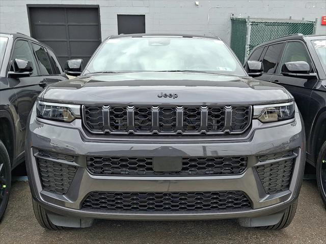 2026 Jeep Grand Cherokee GRAND CHEROKEE L LAREDO ALTITUDE 4X4
