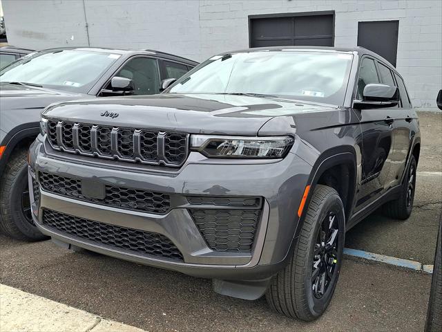 2026 Jeep Grand Cherokee GRAND CHEROKEE L LAREDO ALTITUDE 4X4