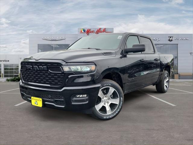 2026 RAM Ram 1500 RAM 1500 EXPRESS CREW CAB 4X4 57 BOX