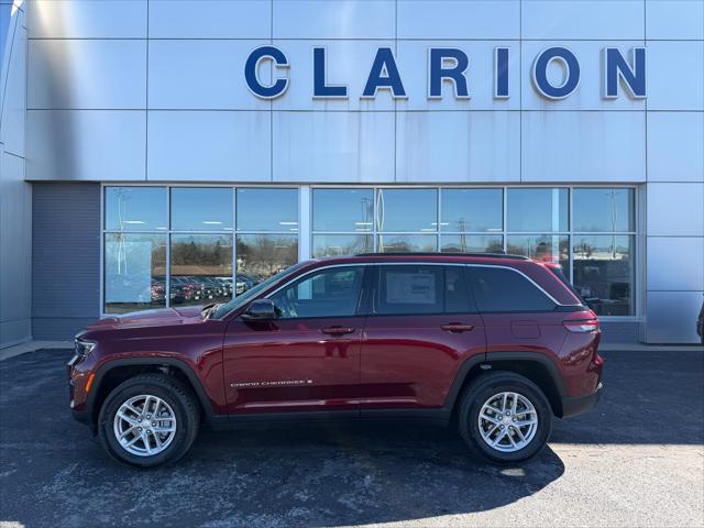 2026 Jeep Grand Cherokee GRAND CHEROKEE LAREDO X 4X4