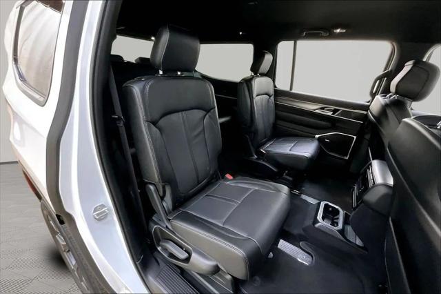 2026 Jeep Grand Wagoneer Limited Altitude 4x4
