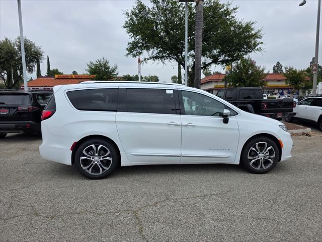 2026 Chrysler Pacifica PACIFICA PINNACLE