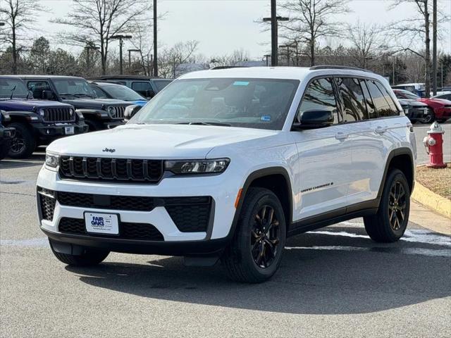 2026 Jeep Grand Cherokee GRAND CHEROKEE LAREDO ALTITUDE 4X4