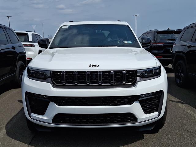 2026 Jeep Grand Cherokee GRAND CHEROKEE LIMITED RESERVE 4X4