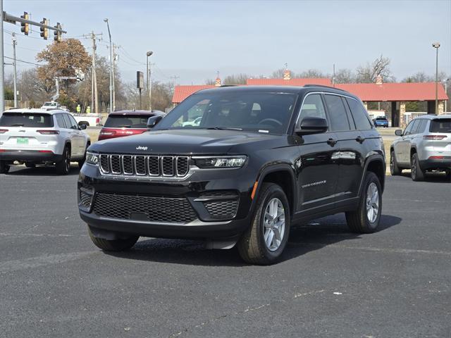 2026 Jeep Grand Cherokee GRAND CHEROKEE LAREDO 4X2